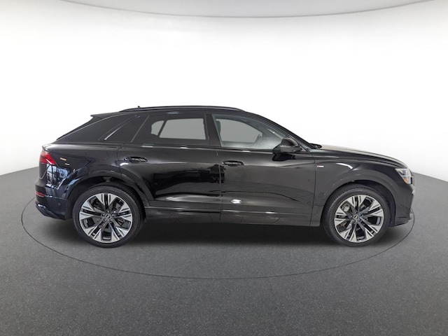 2025 Audi Q8