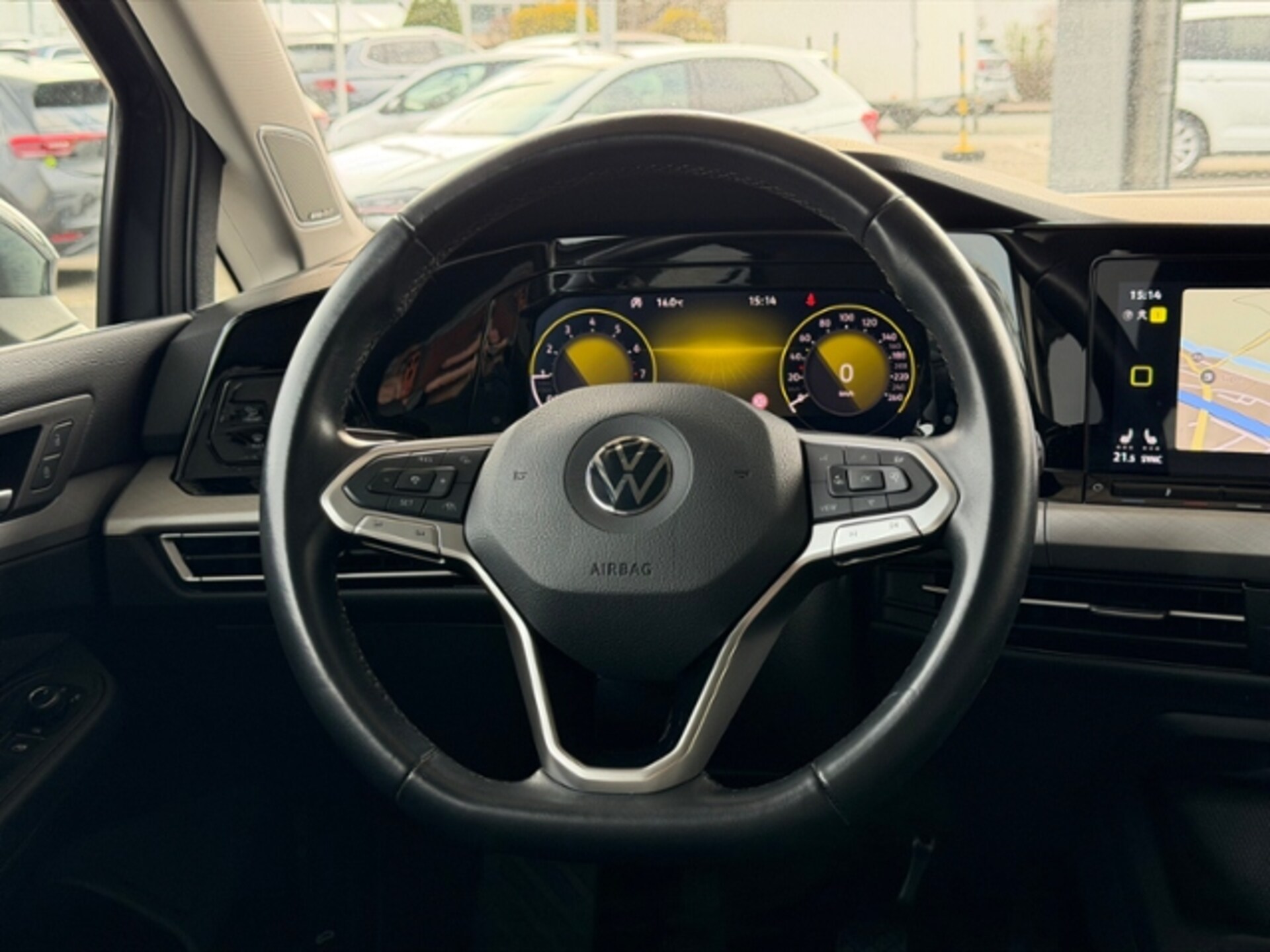 Volkswagen Golf Life
