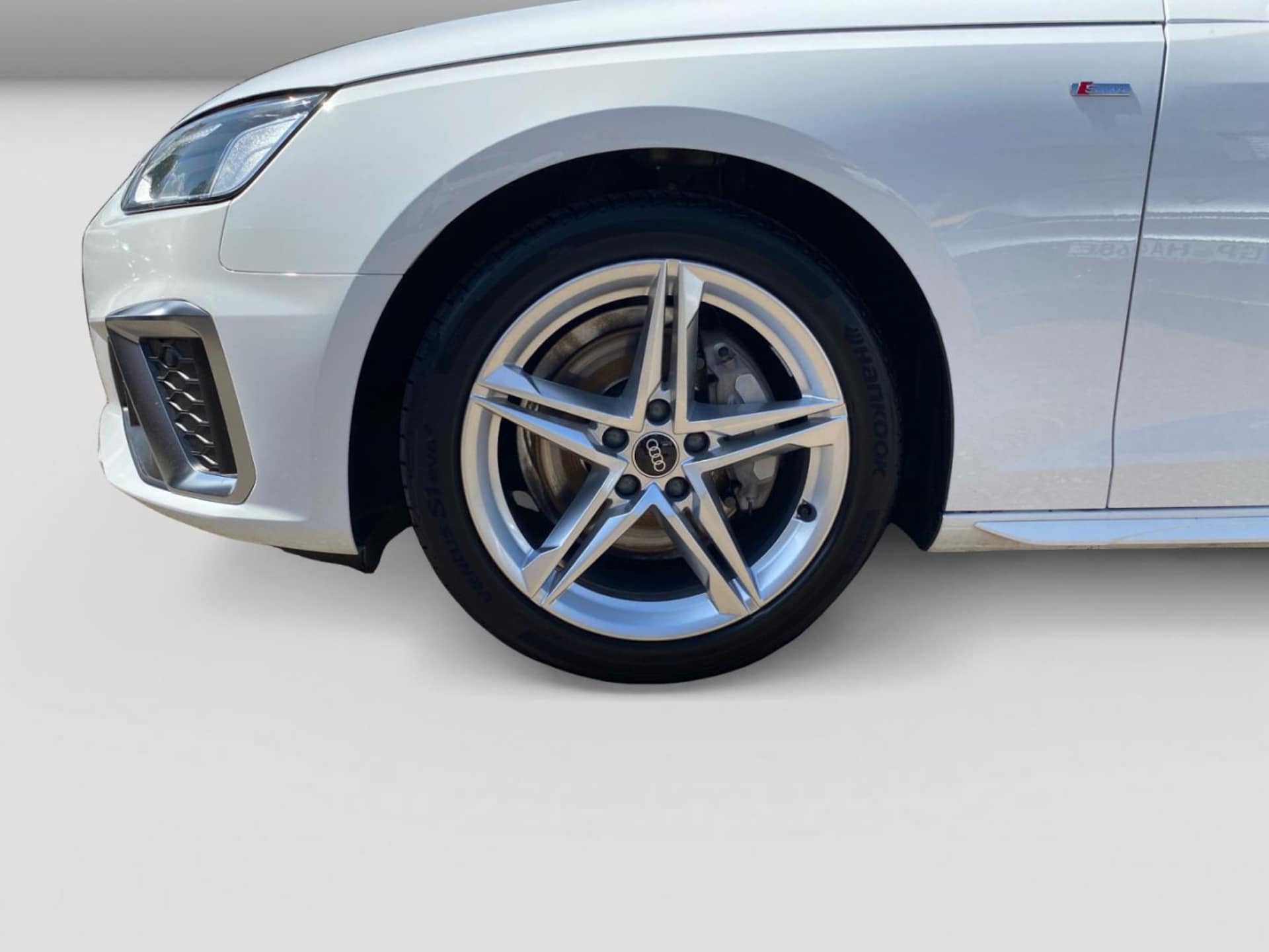 Audi A4 Limousine S line