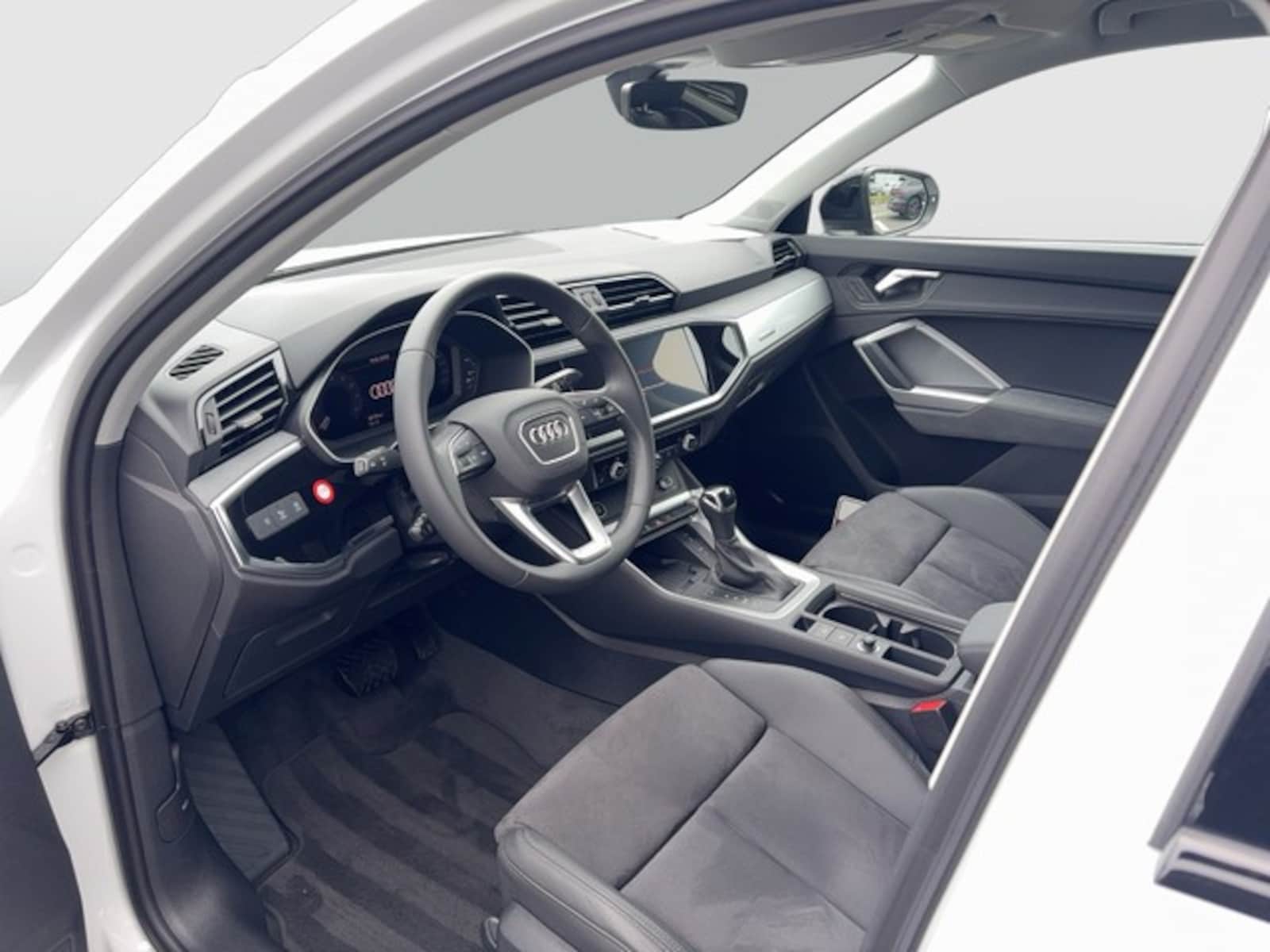 Audi Q3 – Bild 8