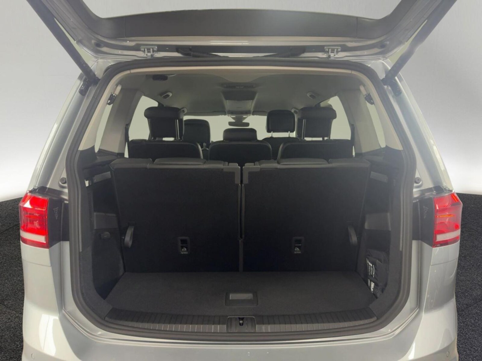 Volkswagen Touran – Bild 8