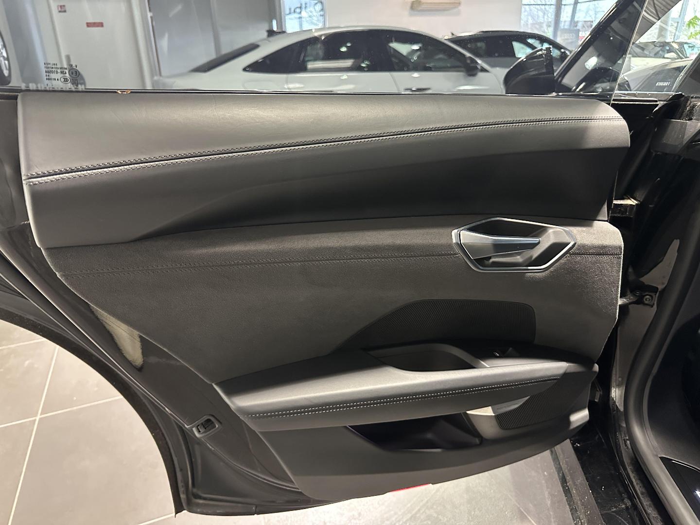 Image about Audi e-tron GT e-tron GT Extended quattro 350,00 kW