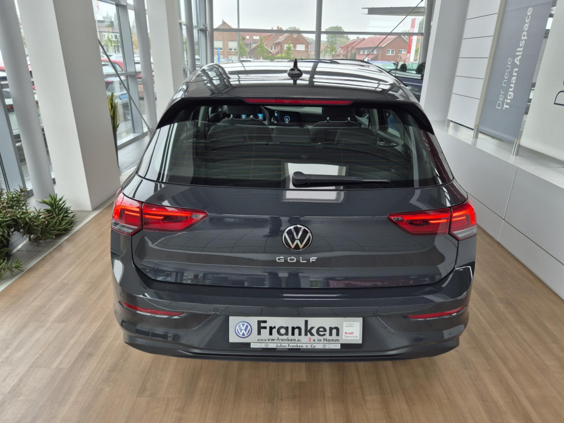 Volkswagen Golf Life