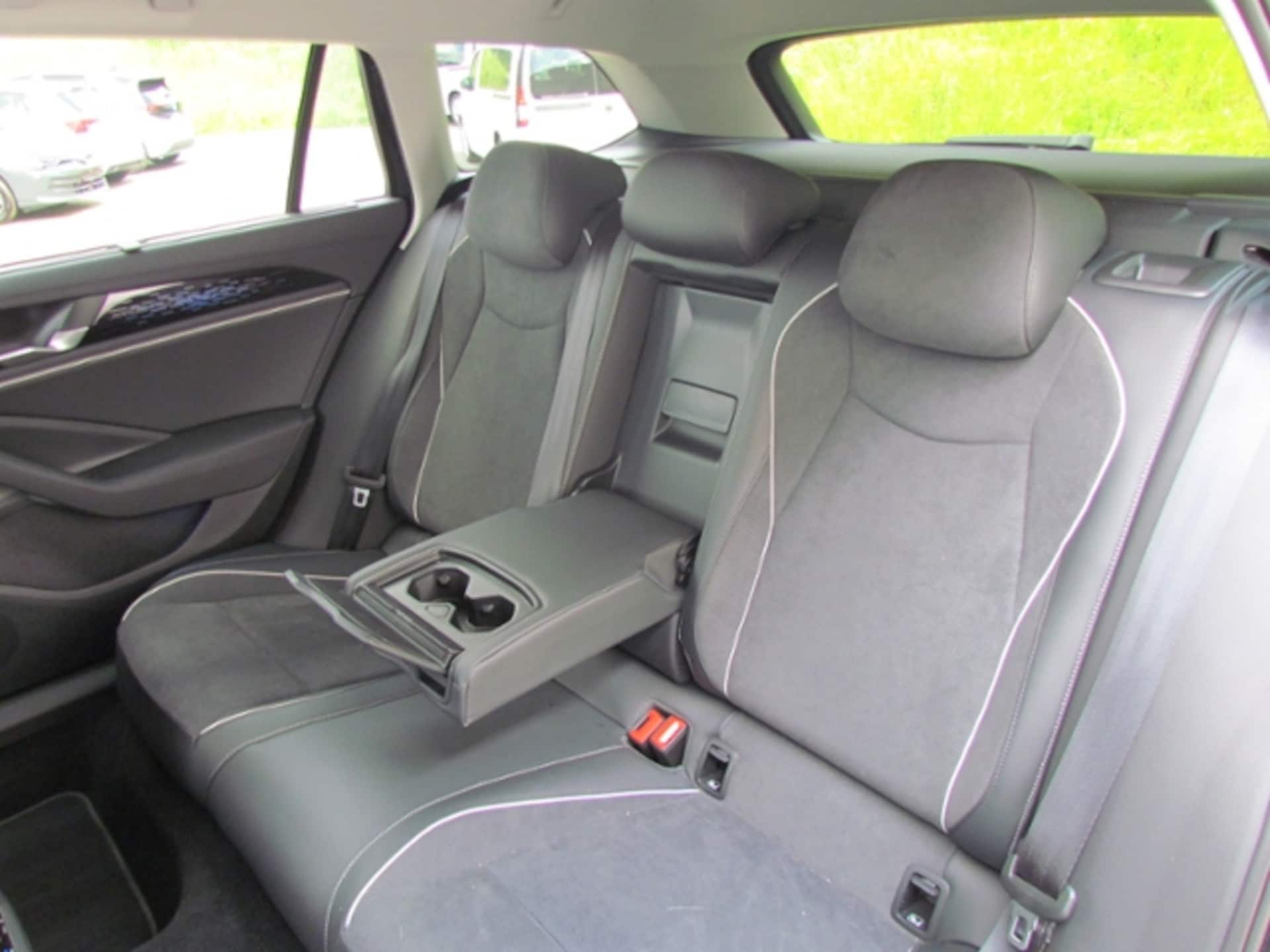 Volkswagen Passat Elegance