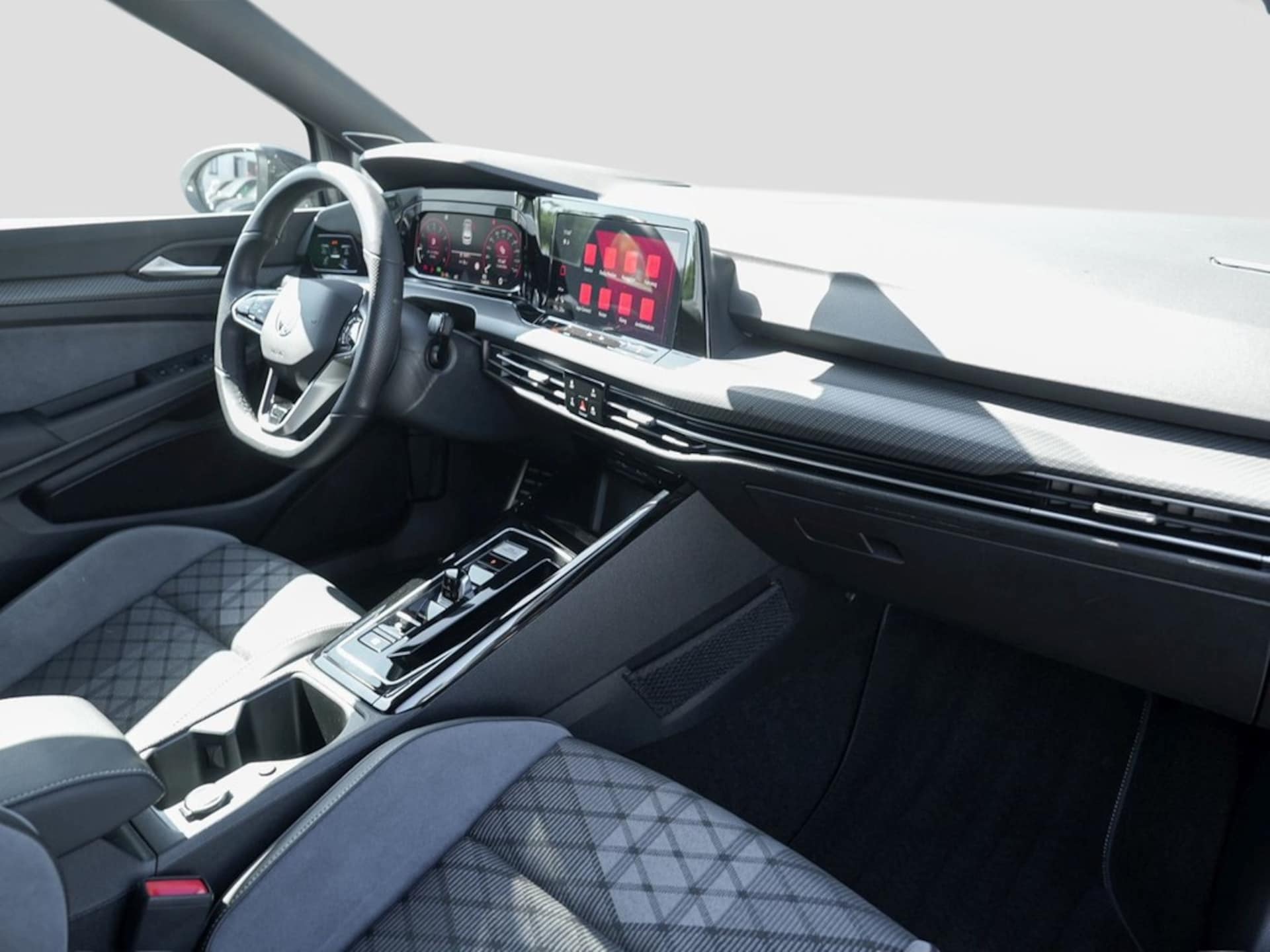 Volkswagen Golf R-Line