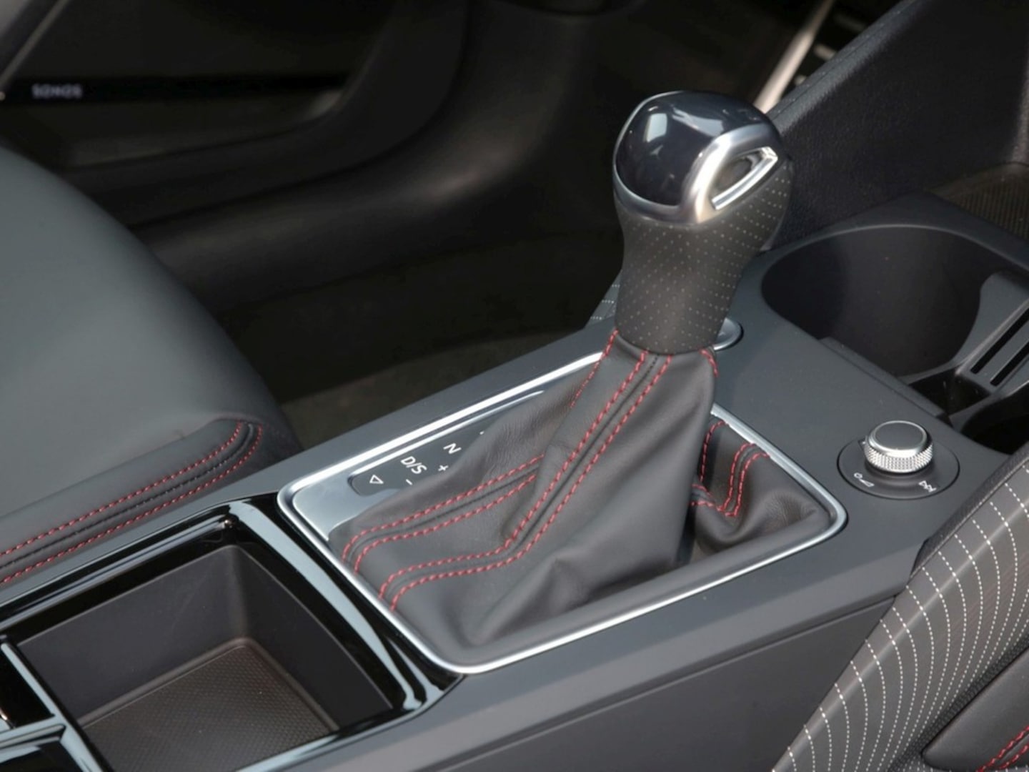 Bild über Audi Q2 S line 35 TFSI S tronic - für weitere Informationen kontaktieren Sie den Audi Partner