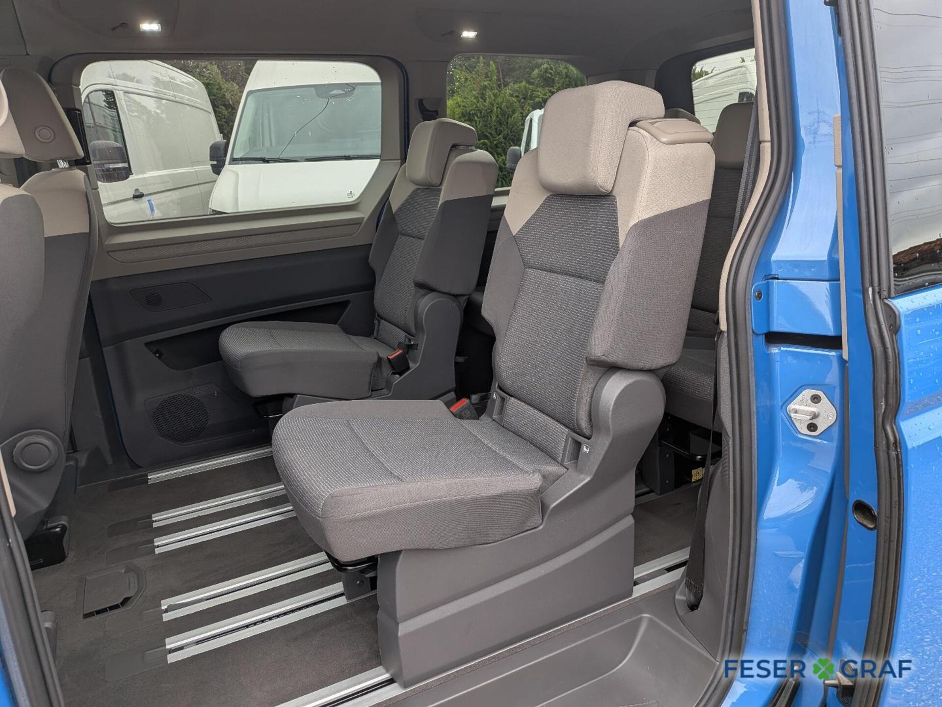 Volkswagen Multivan Basis-Modell