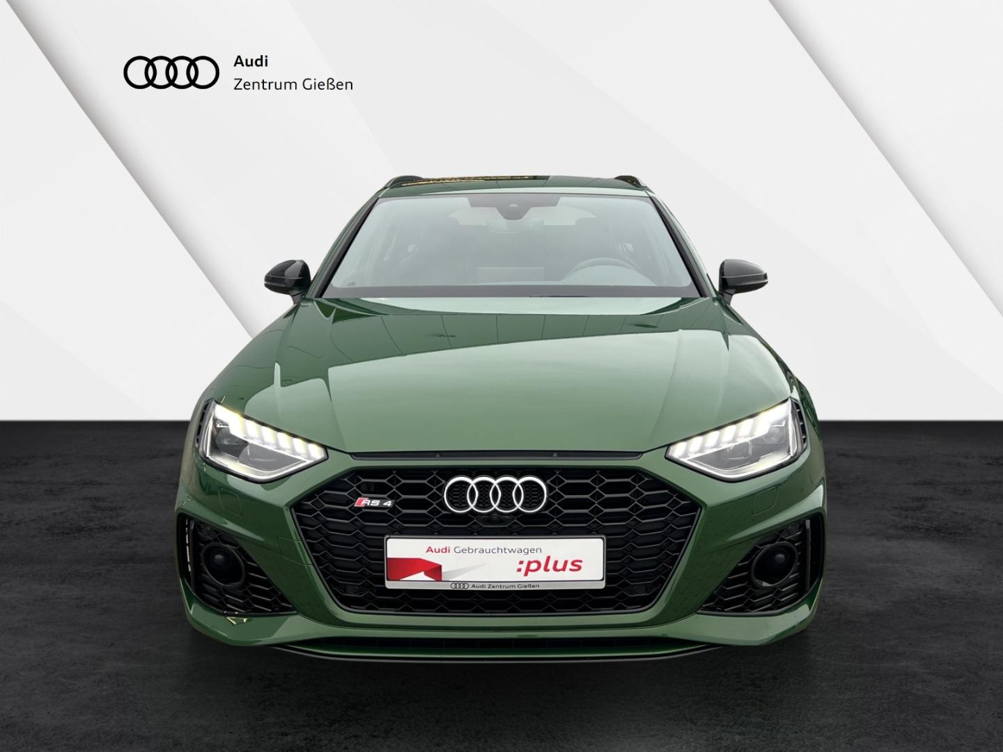 Image about Audi RS 4 Avant TFSI quattro tiptronic