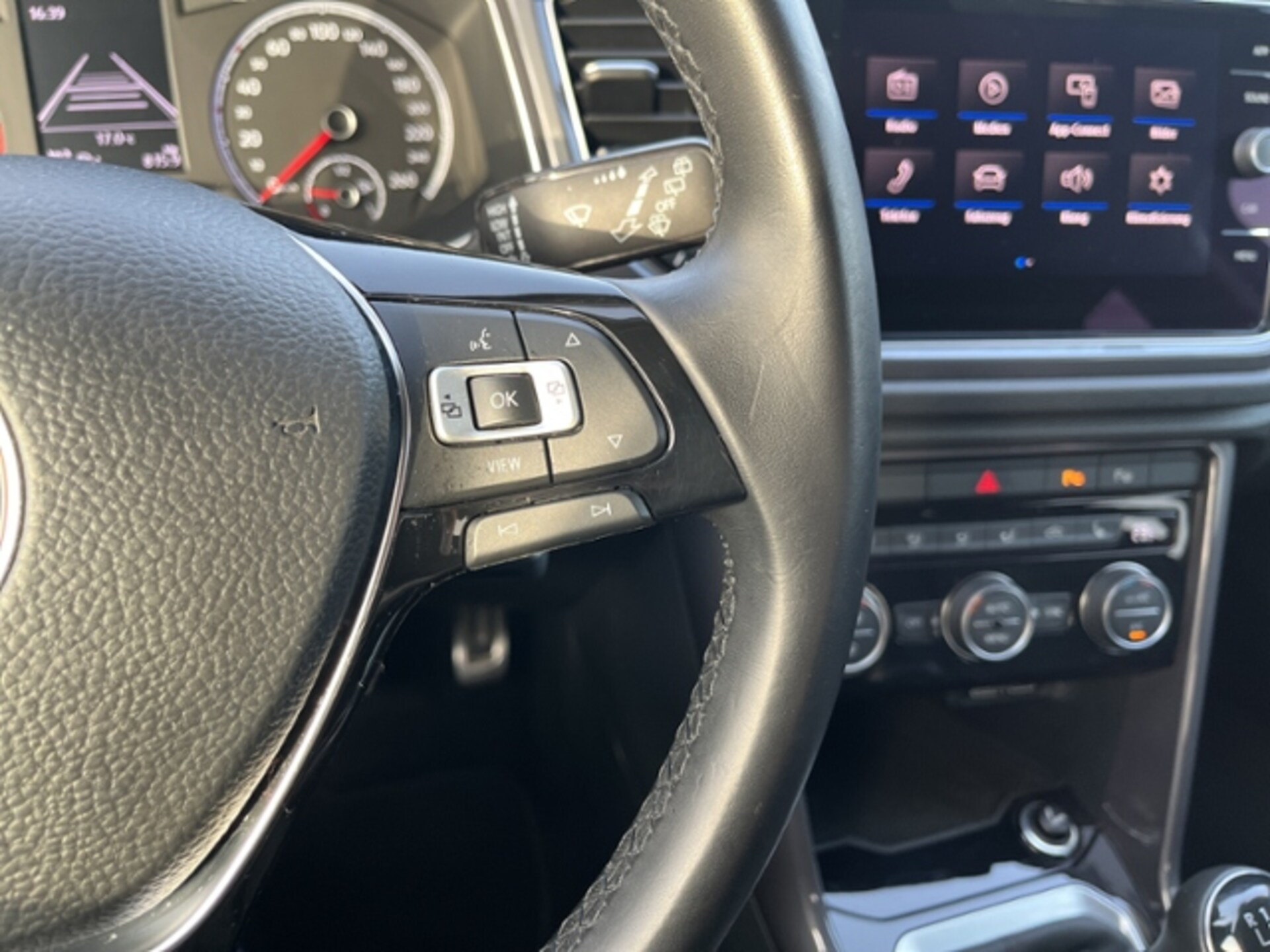 Volkswagen T-Roc IQ.DRIVE