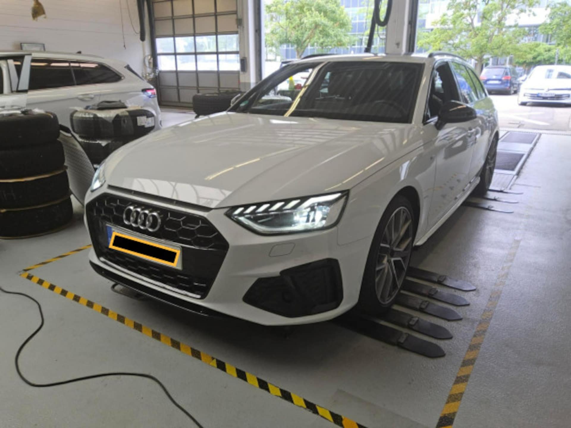 Audi A4 Avant S line