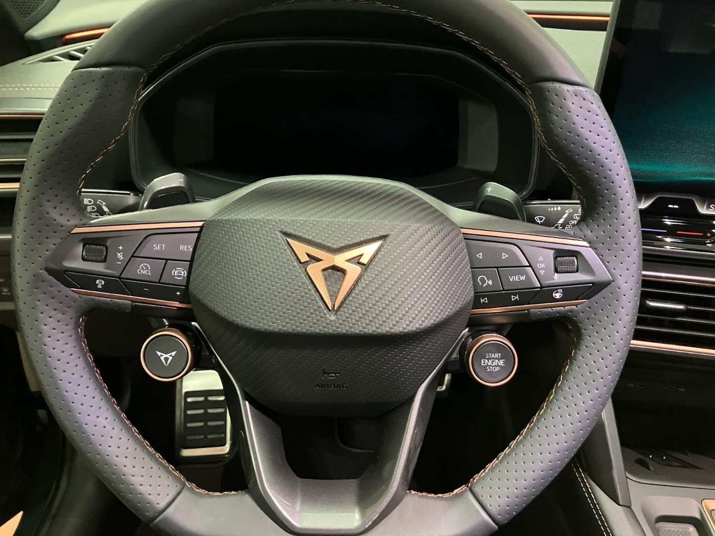 CUPRA Formentor 1.5 eTSI DSG 110 kW (150 CV) — photo 13