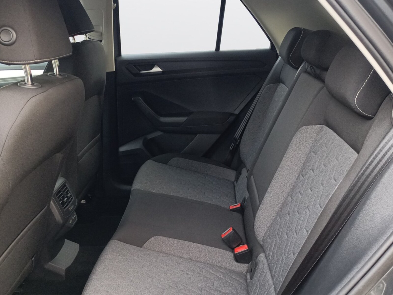 Volkswagen T-Roc – Bild 12