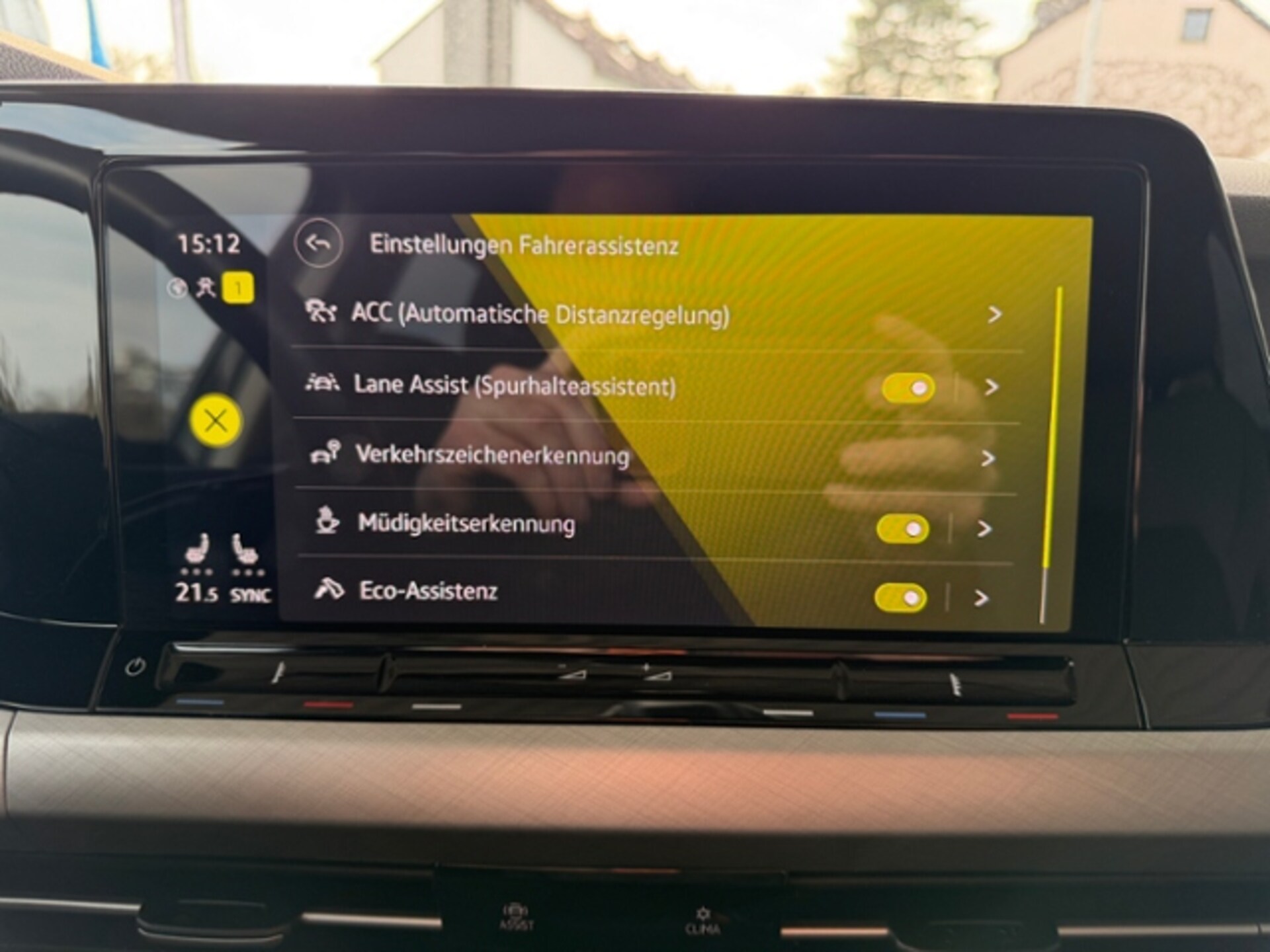 Volkswagen Golf Life