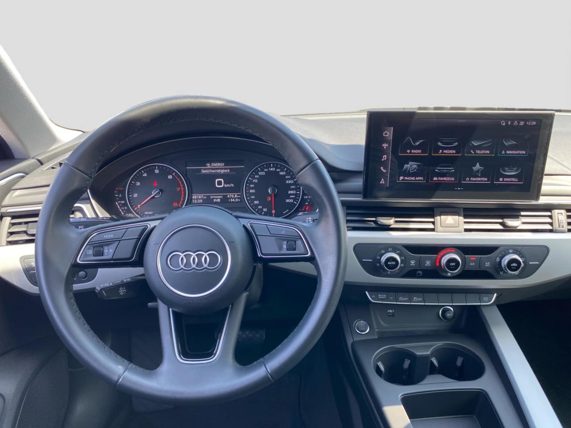 Audi A4 Limousine S line