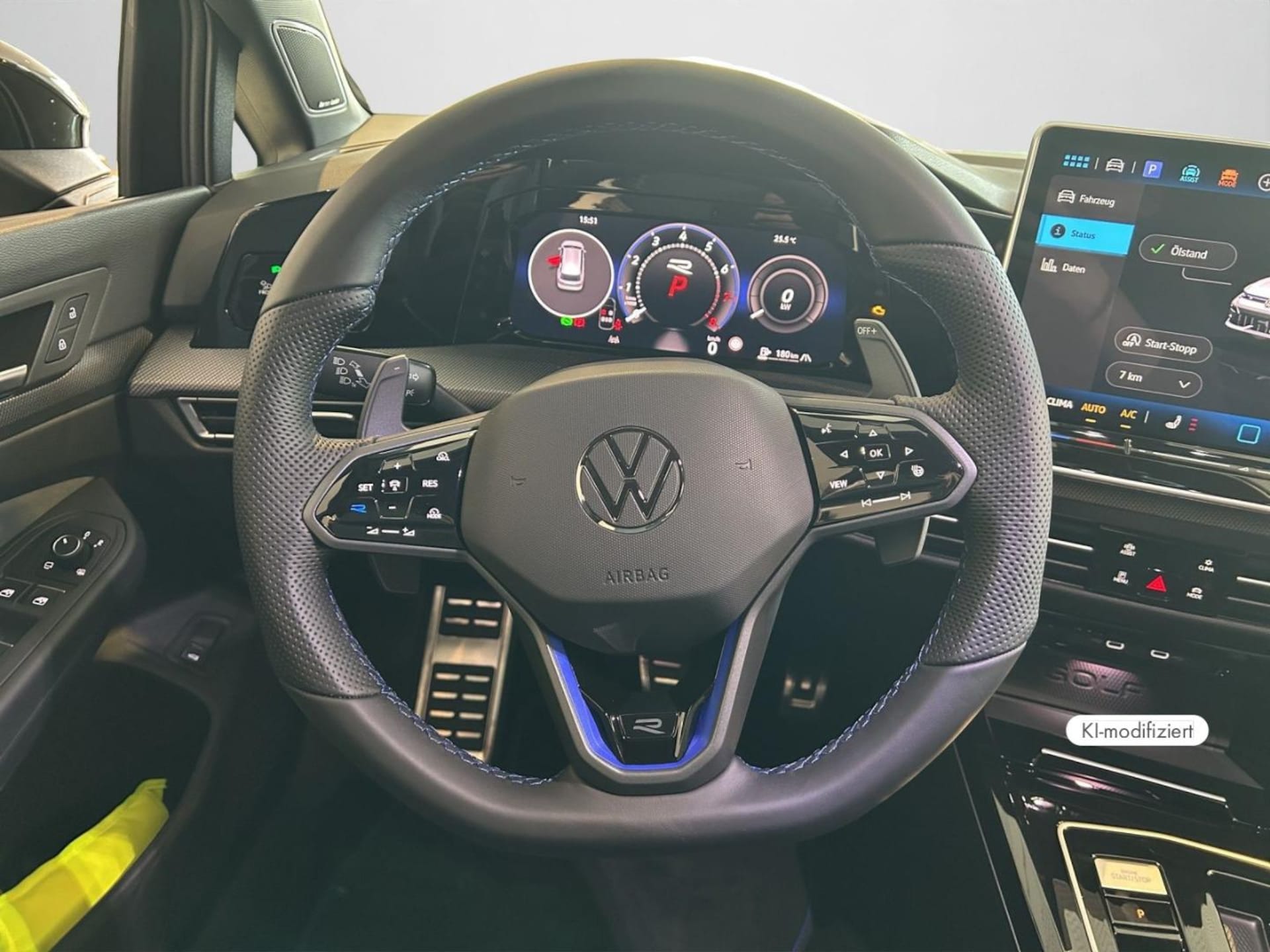 Volkswagen Golf Variant R