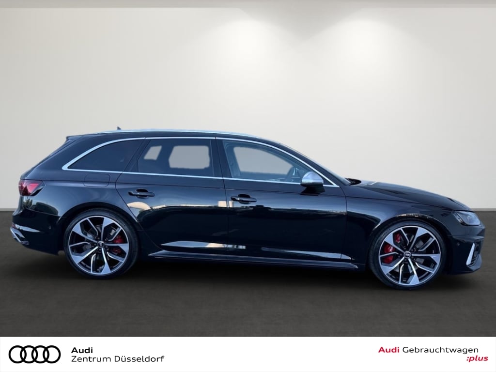 Image about Audi RS 4 Avant TFSI quattro tiptronic