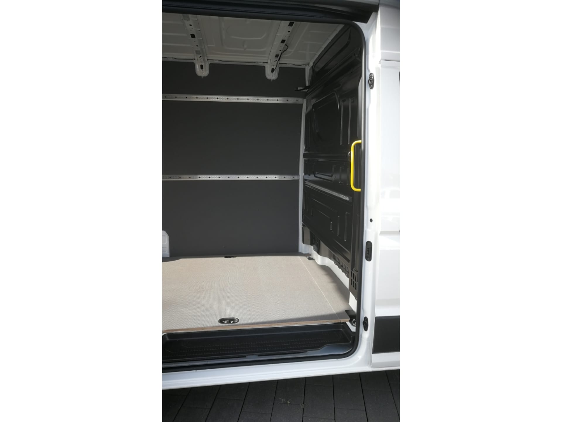 Volkswagen Crafter Kasten mittlerer Radstand