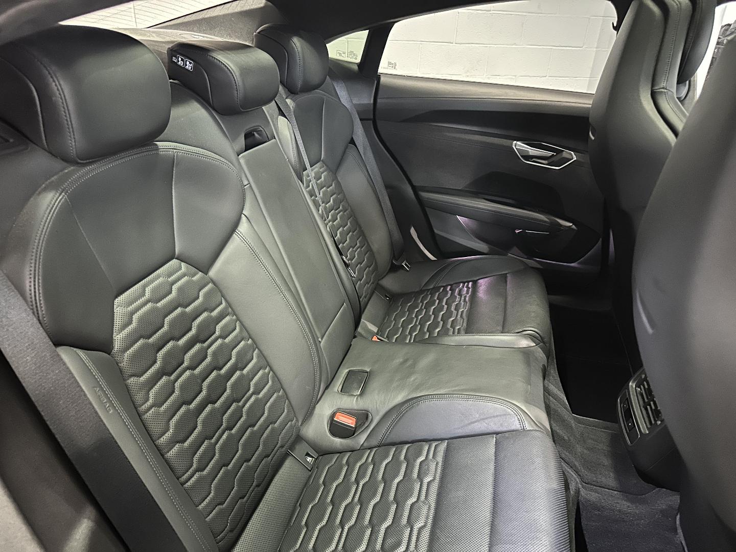 Image about Audi e-tron GT e-tron GT Extended quattro 350,00 kW