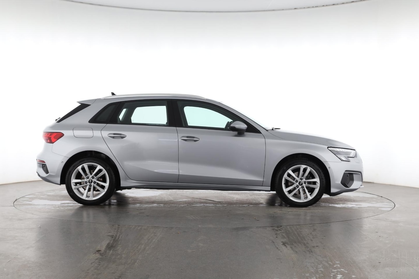 Bild über Audi A3 Sportback 30 TDI Schaltgetriebe - für weitere Informationen kontaktieren Sie den Audi Partner