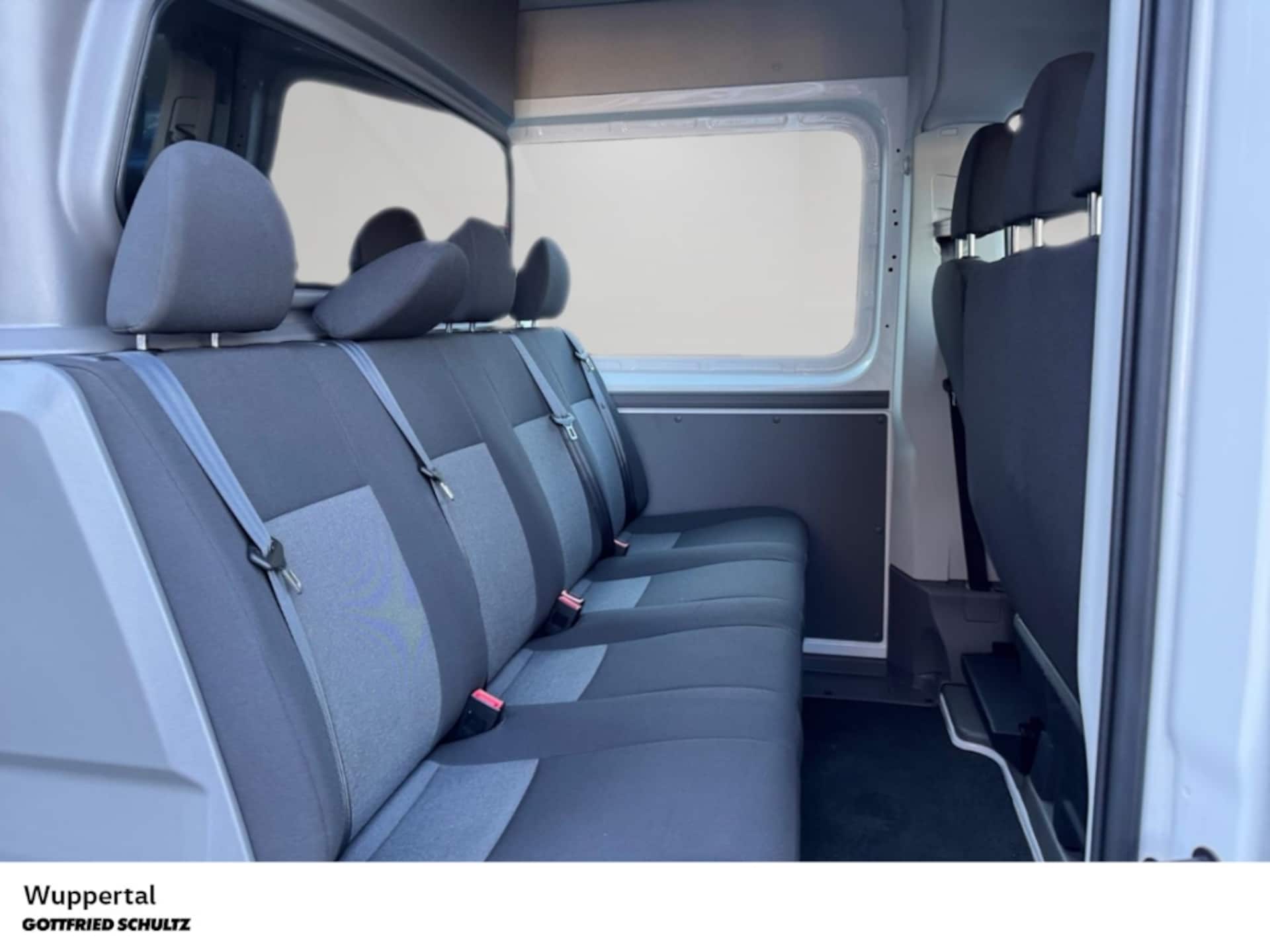Volkswagen Crafter Kasten langer Radstand