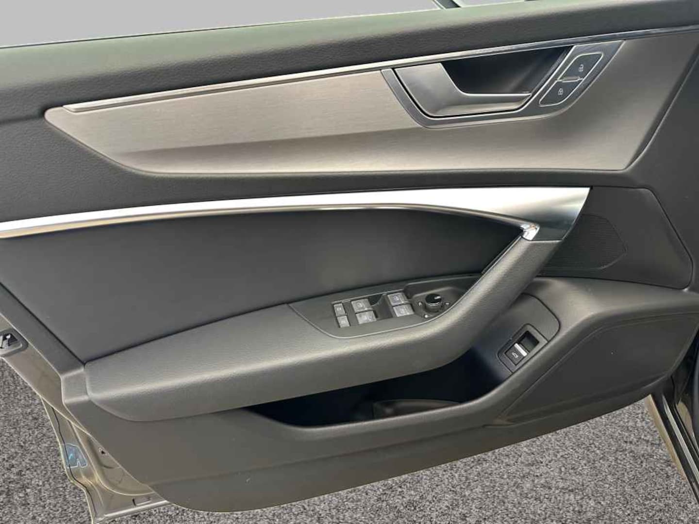 Bild über Audi A6 Avant S line 45 TFSI S tronic - für weitere Informationen kontaktieren Sie den Audi Partner
