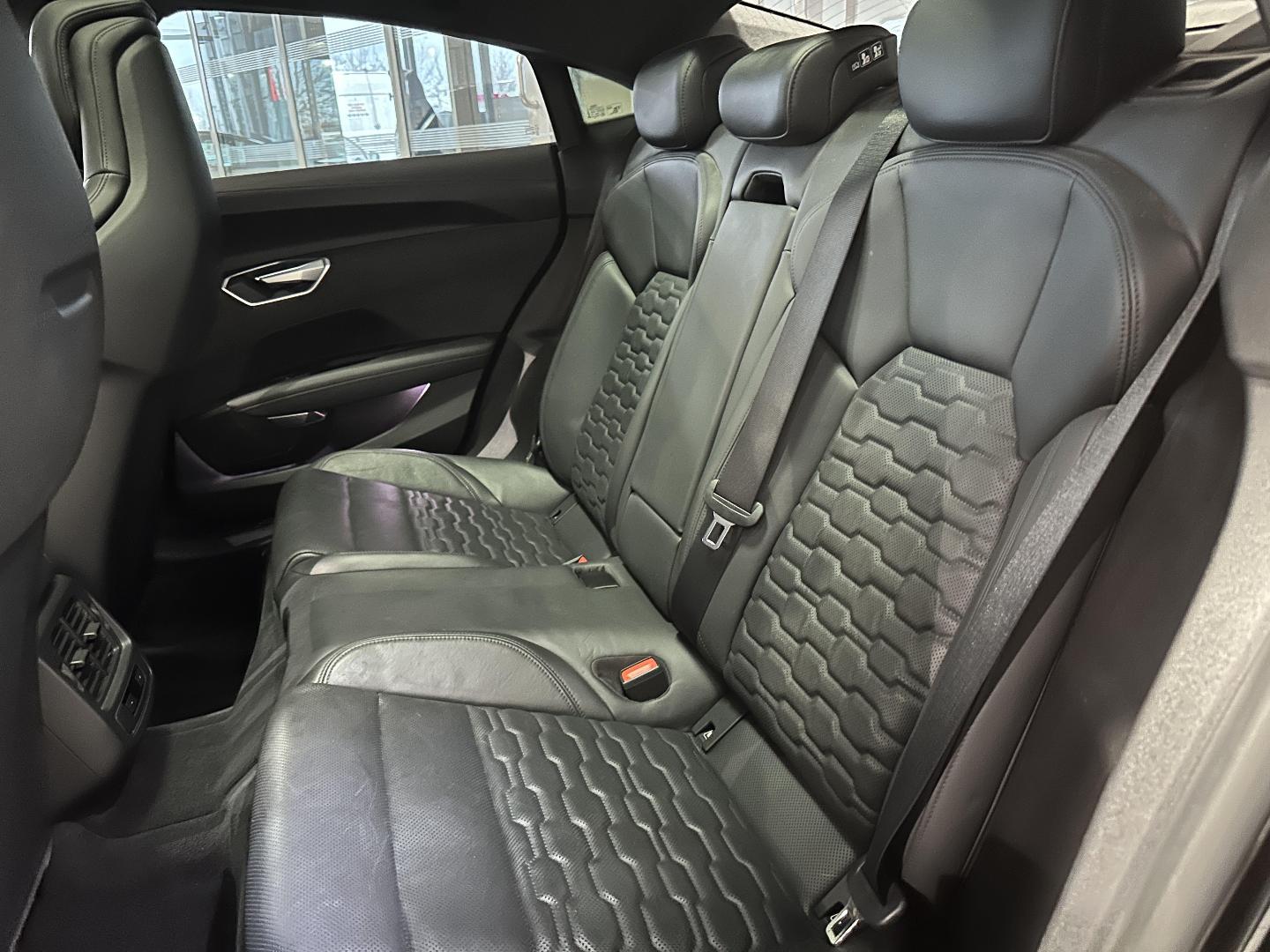 Image about Audi e-tron GT e-tron GT Extended quattro 350,00 kW