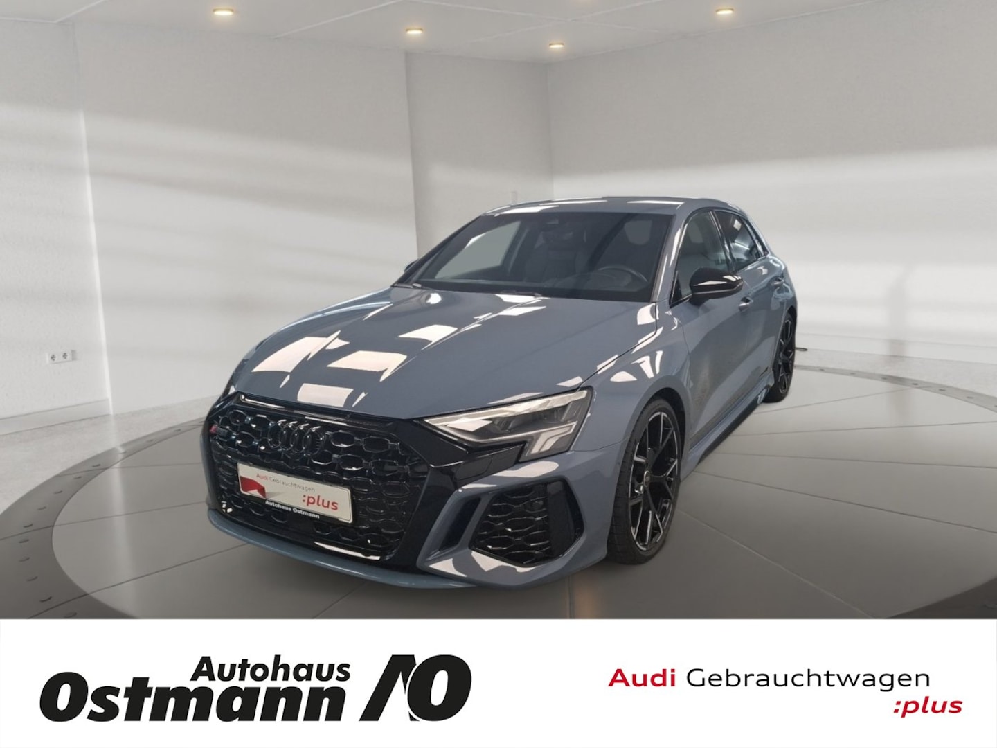 Bild über Audi RS 3 Sportback TFSI quattro S tronic - für weitere Informationen kontaktieren Sie den Audi Partner