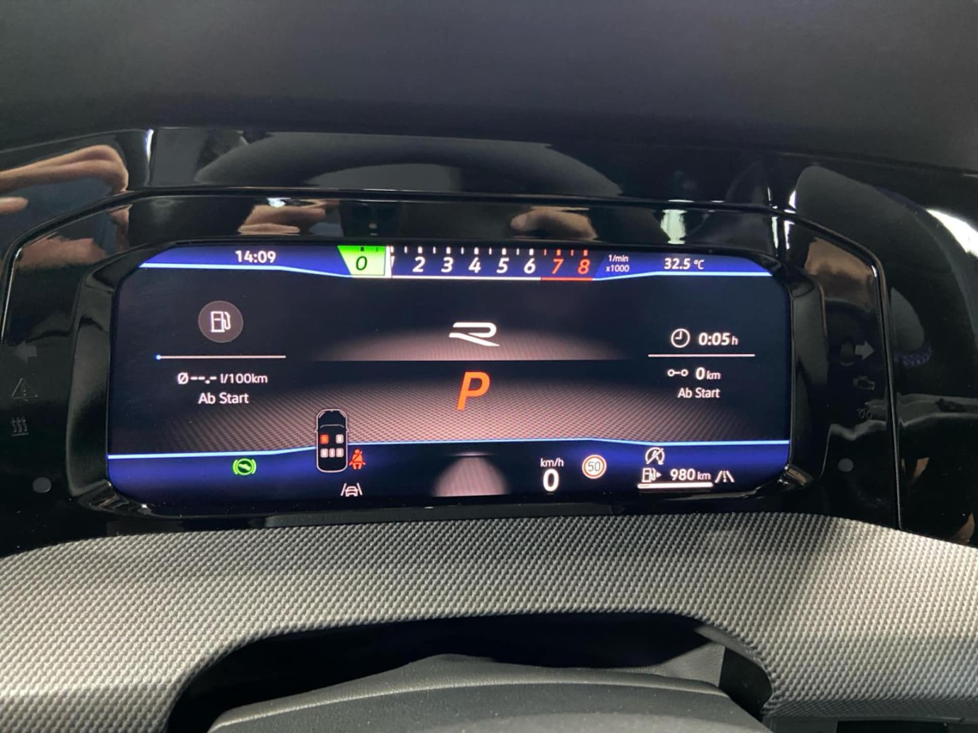 Volkswagen Golf Variant R