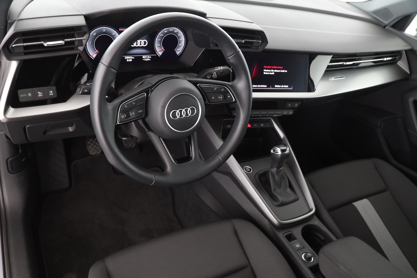 Bild über Audi A3 Sportback 30 TDI Schaltgetriebe - für weitere Informationen kontaktieren Sie den Audi Partner