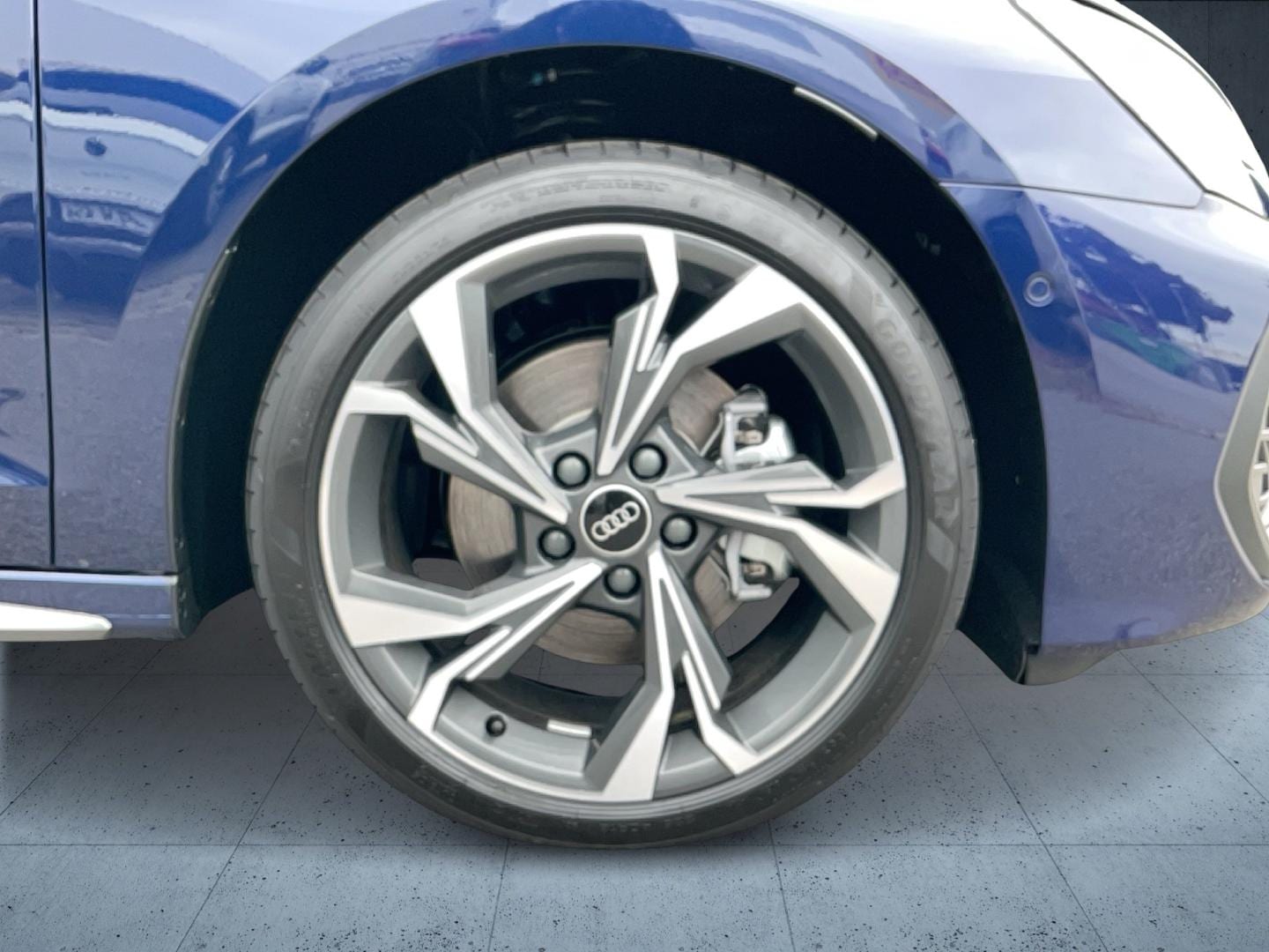 Bild über Audi A3 Sportback TFSI e S line 40 TFSI e S tronic - für weitere Informationen kontaktieren Sie den Audi Partner