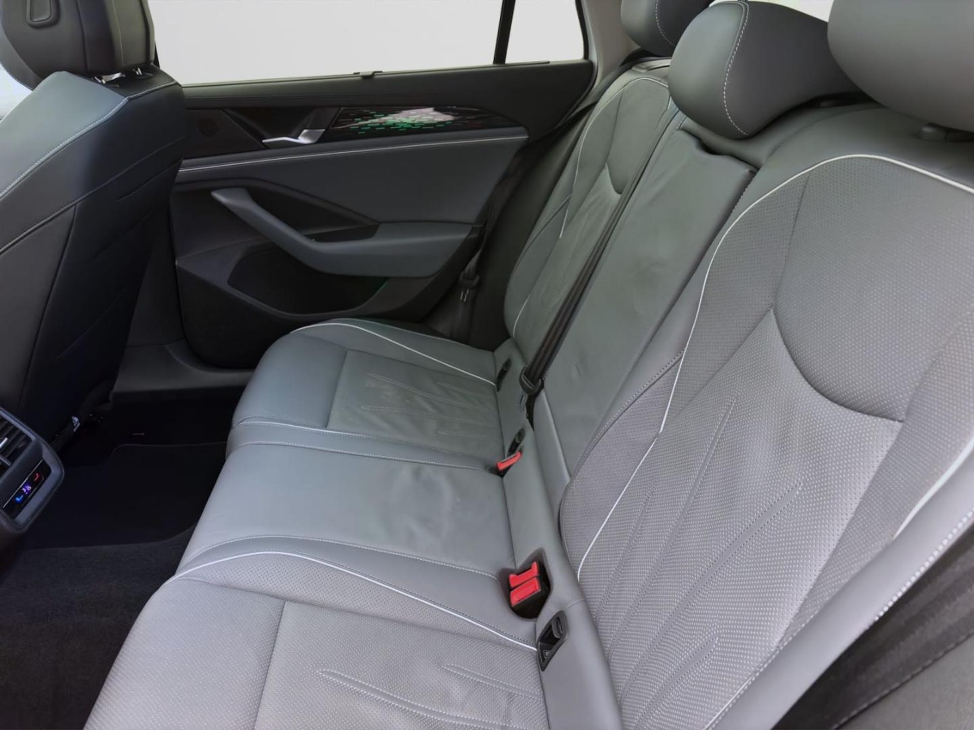 Volkswagen Passat Elegance