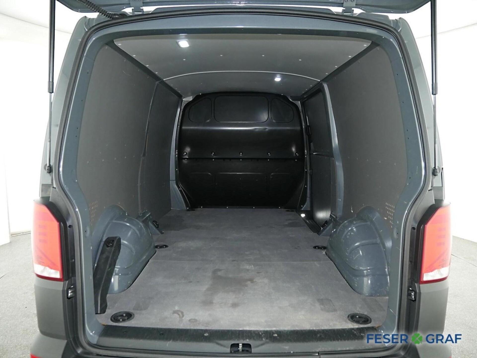 Volkswagen T6.1 Transporter Kasten langer Radstand
