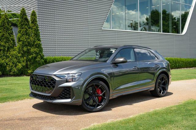 2026 Audi RS Q8 SUV performance