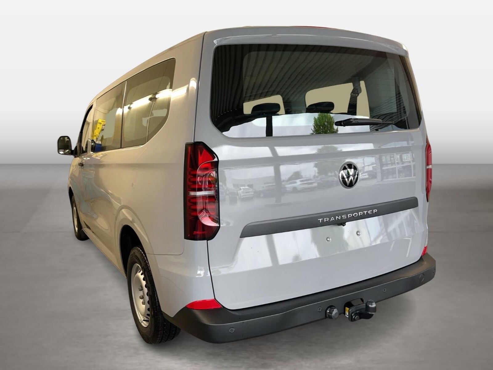 Volkswagen Transporter Kombi kurzer Radstand – Bild 3