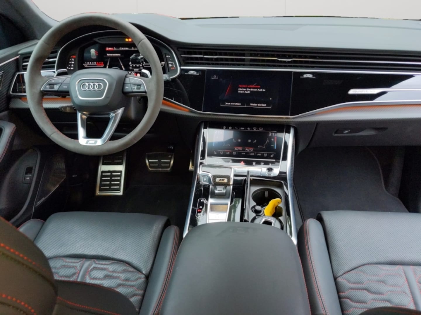 Bild über Audi RS Q8 TFSI quattro tiptronic - für weitere Informationen kontaktieren Sie den Audi Partner