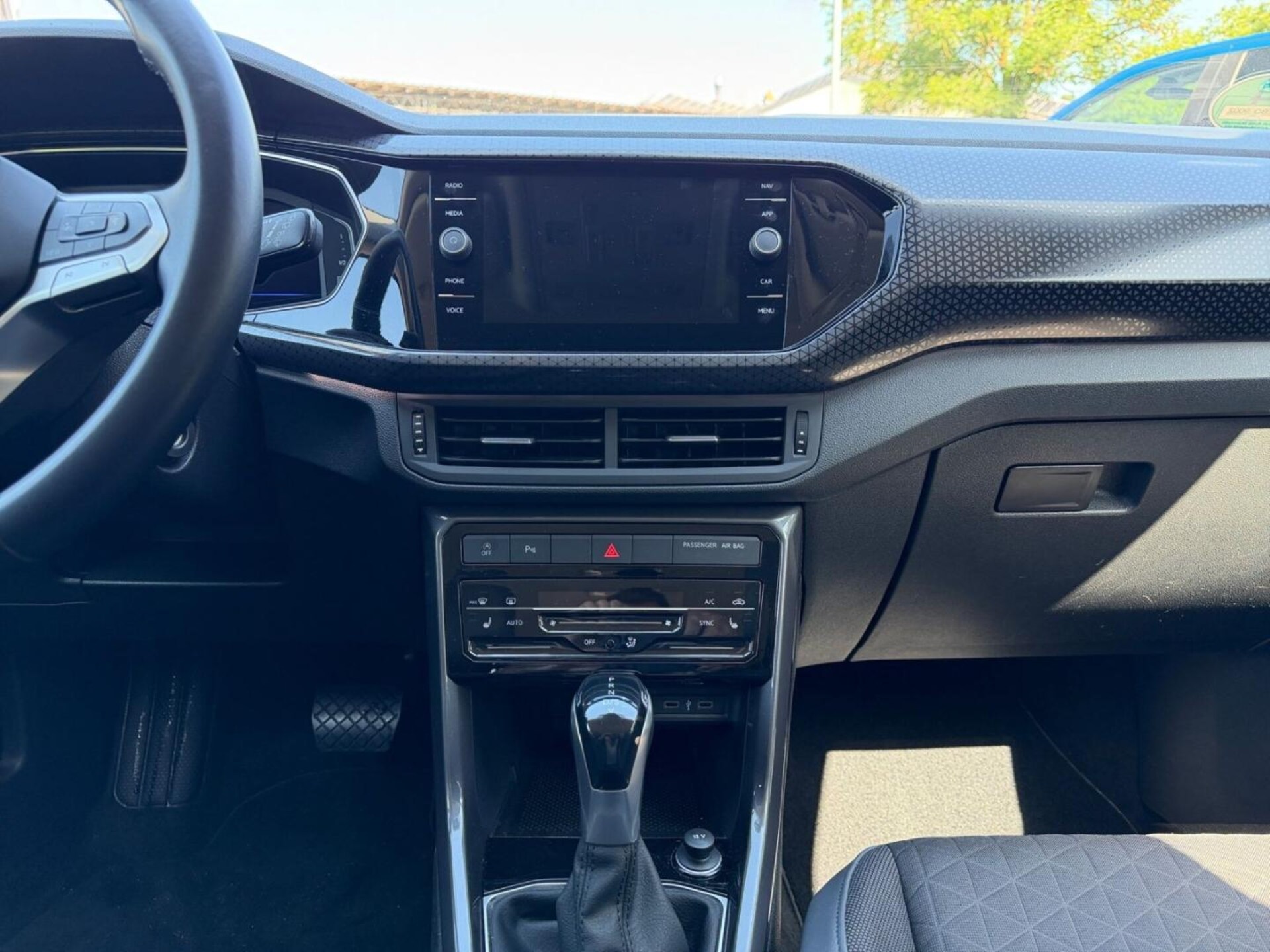 Volkswagen T-Cross Style