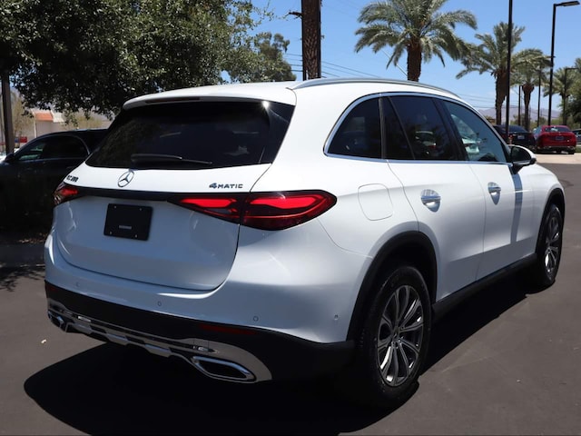 2024 Mercedes-Benz GLC 300