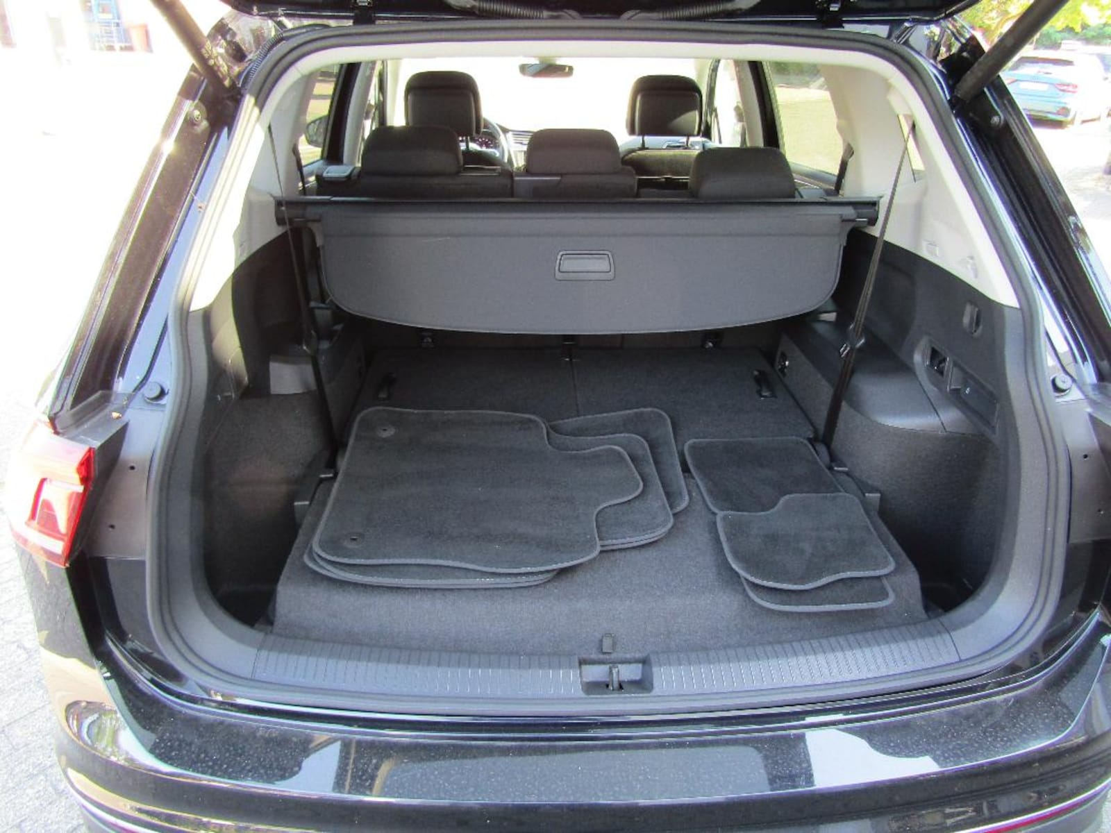 Volkswagen Tiguan Allspace – Bild 12