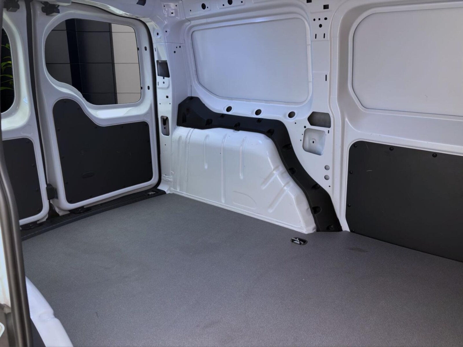 Volkswagen Caddy Maxi Cargo – Bild 15