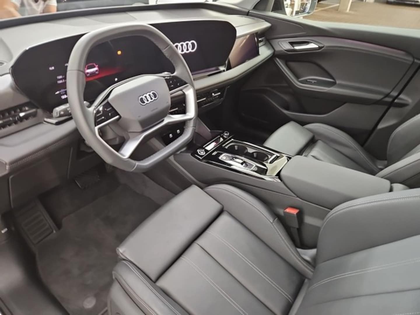 Bild über Audi Q6 SUV e-tron e-tron performance - für weitere Informationen kontaktieren Sie den Audi Partner