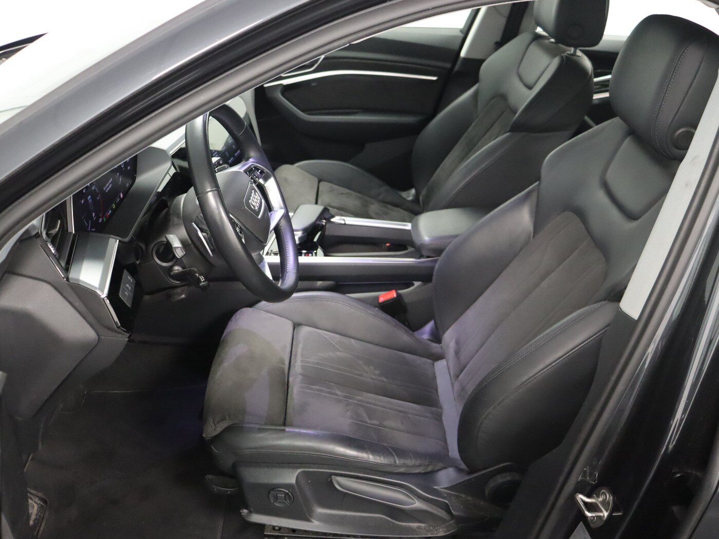 Image about Audi e-tron 55 quattro