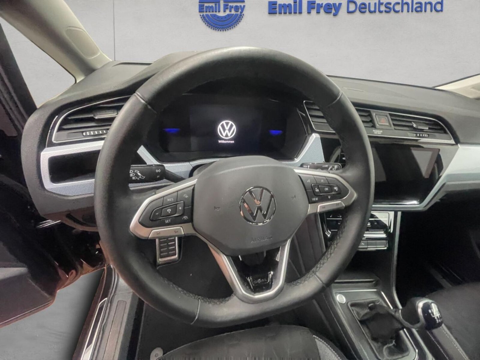 Volkswagen Touran – Bild 11