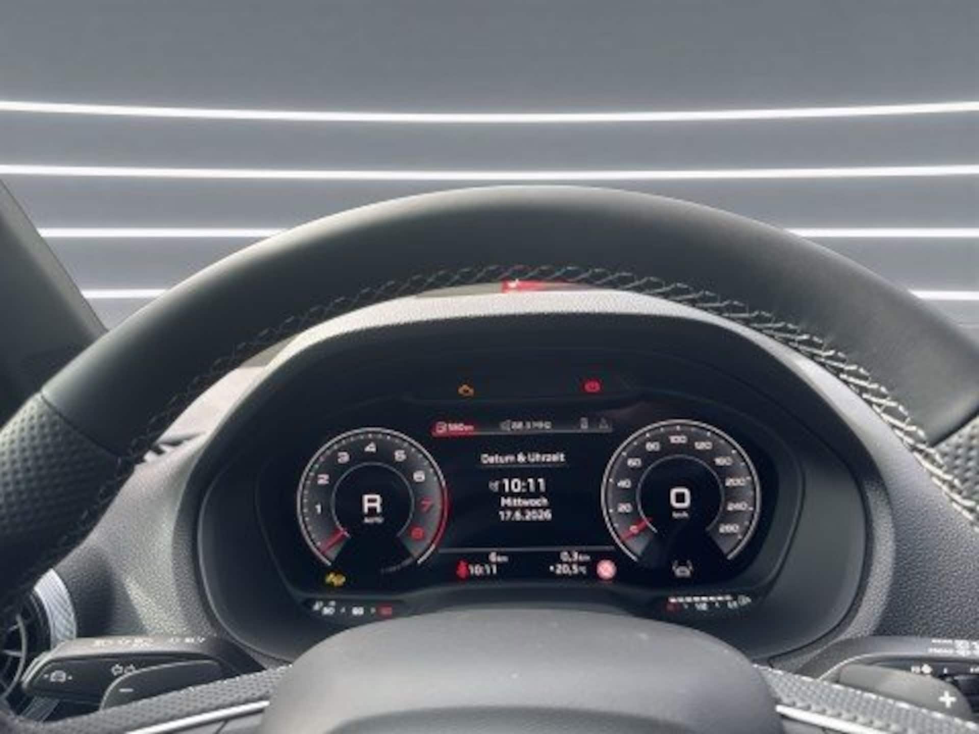 Audi Q2 S line