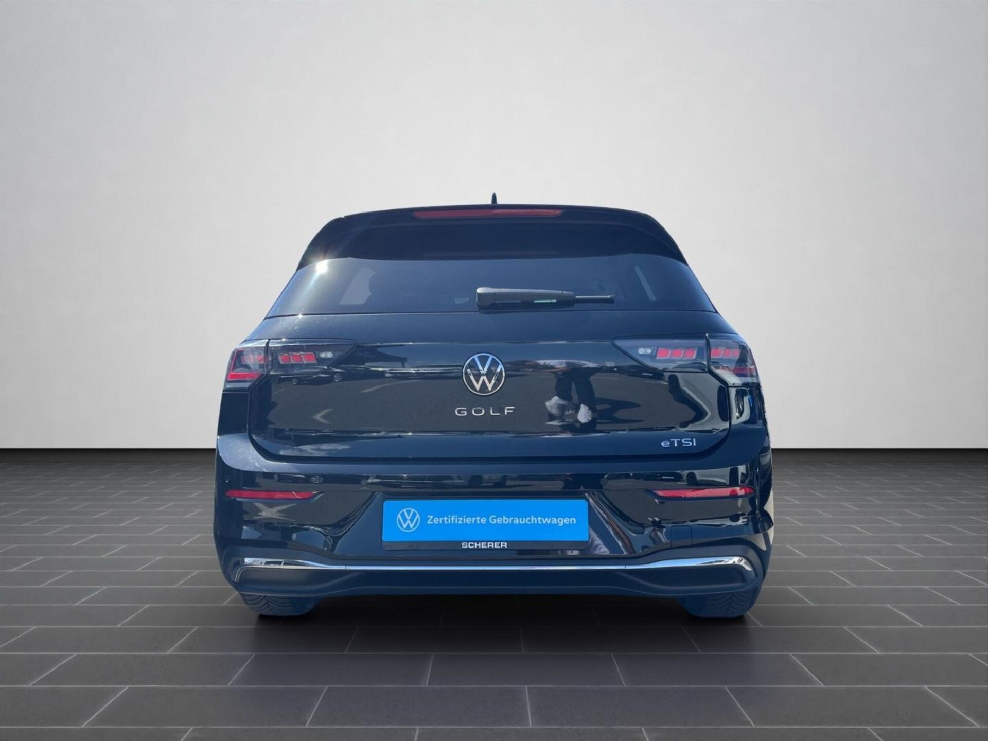 Volkswagen Golf Life