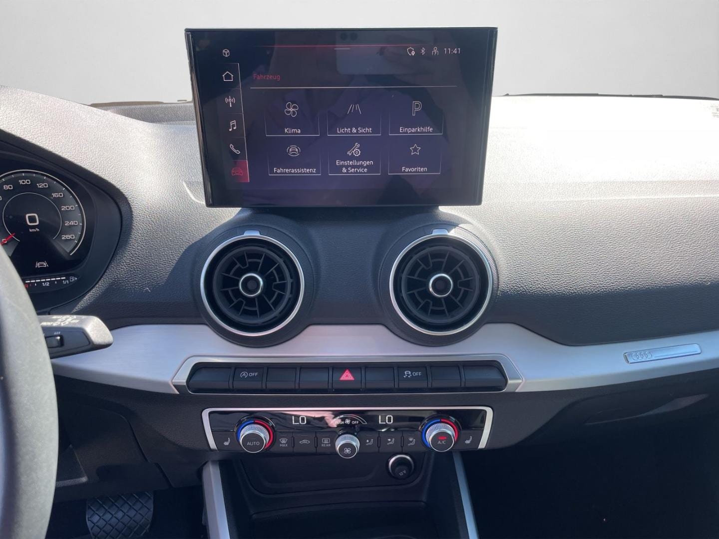 Bild über Audi Q2 S line 35 TFSI S tronic - für weitere Informationen kontaktieren Sie den Audi Partner
