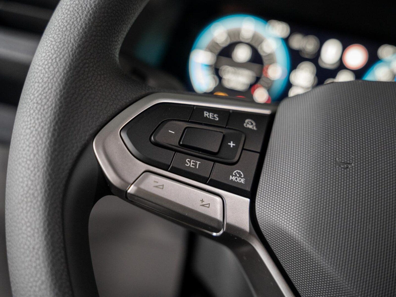 Volkswagen Crafter Kasten mittlerer Radstand – Bild 20