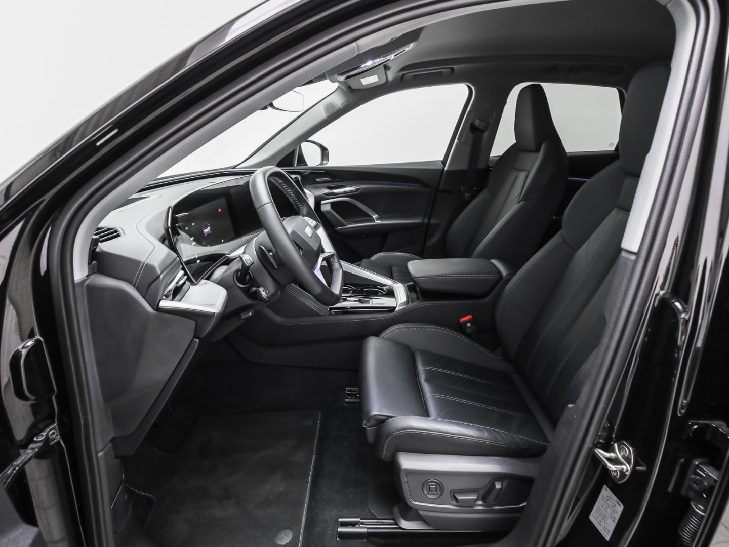 Bild über Audi Q5 SUV TDI quattro 150 kW S tronic - für weitere Informationen kontaktieren Sie den Audi Partner