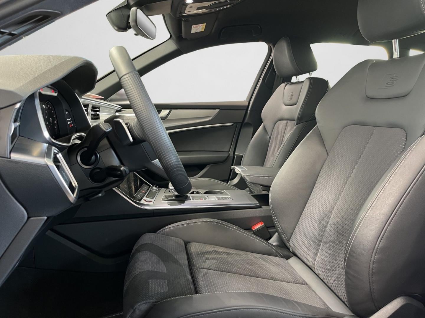 Bild über Audi S6 Avant TDI quattro tiptronic - für weitere Informationen kontaktieren Sie den Audi Partner