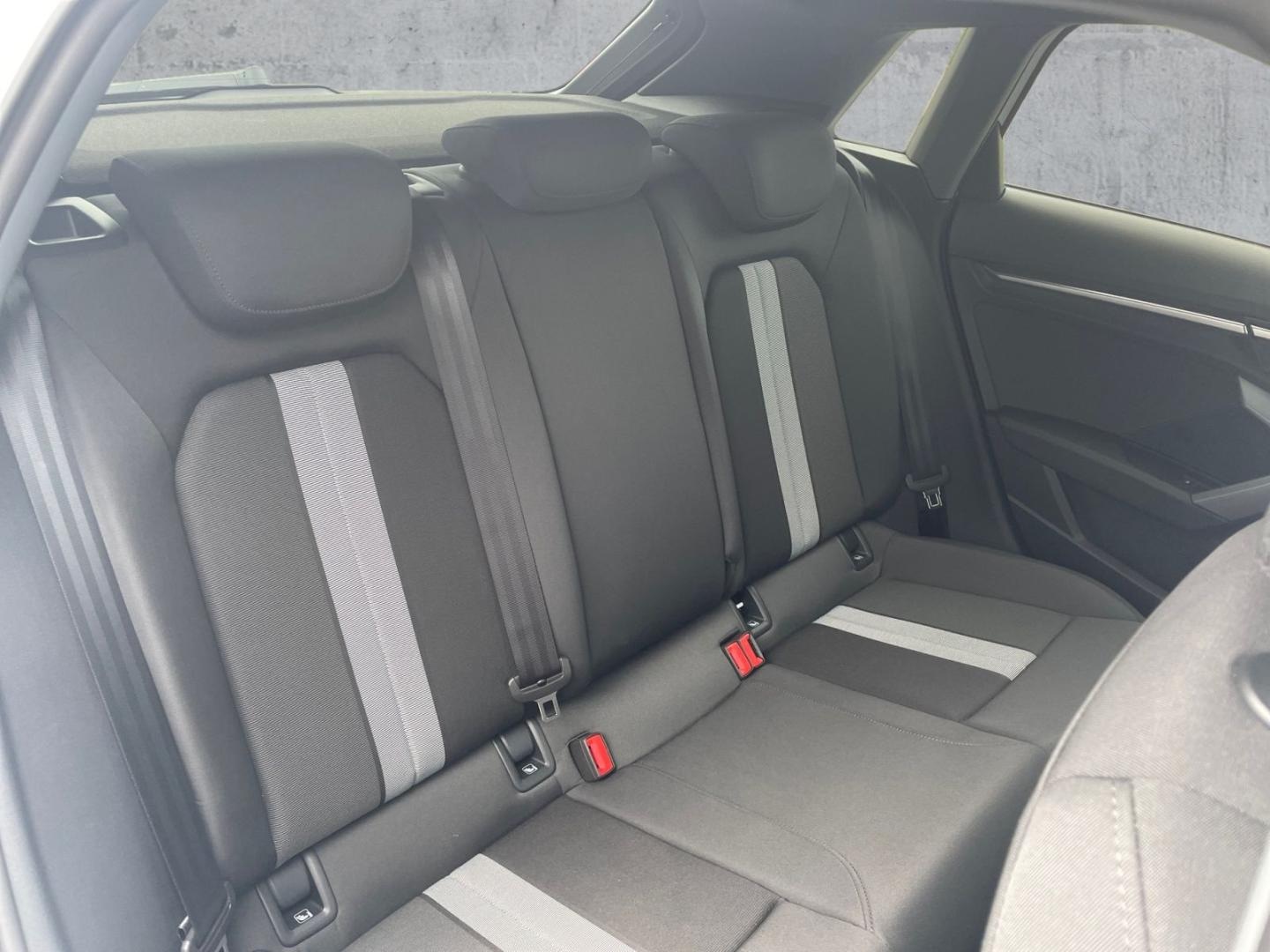 Bild über Audi A3 allstreet TFSI e 40 TFSI e S tronic - für weitere Informationen kontaktieren Sie den Audi Partner