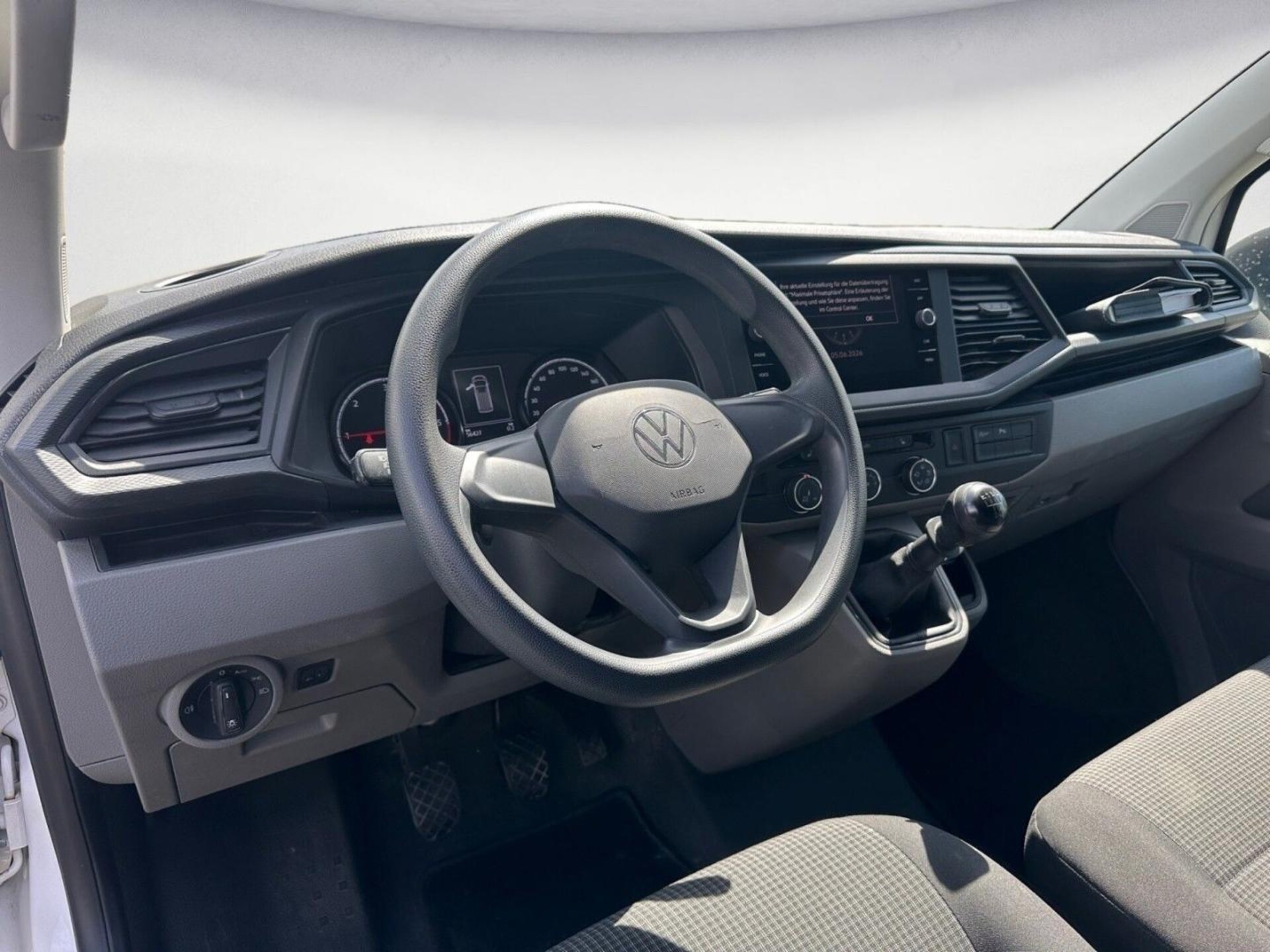 Volkswagen T6.1 Transporter Kasten langer Radstand